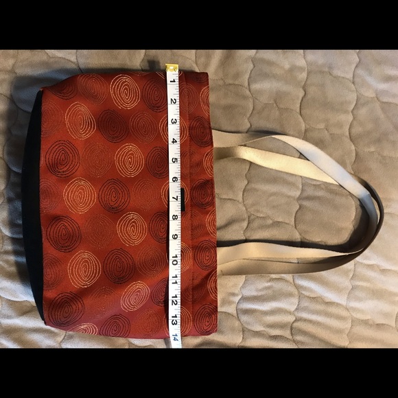 Madison Handbag - Picture 3 of 6